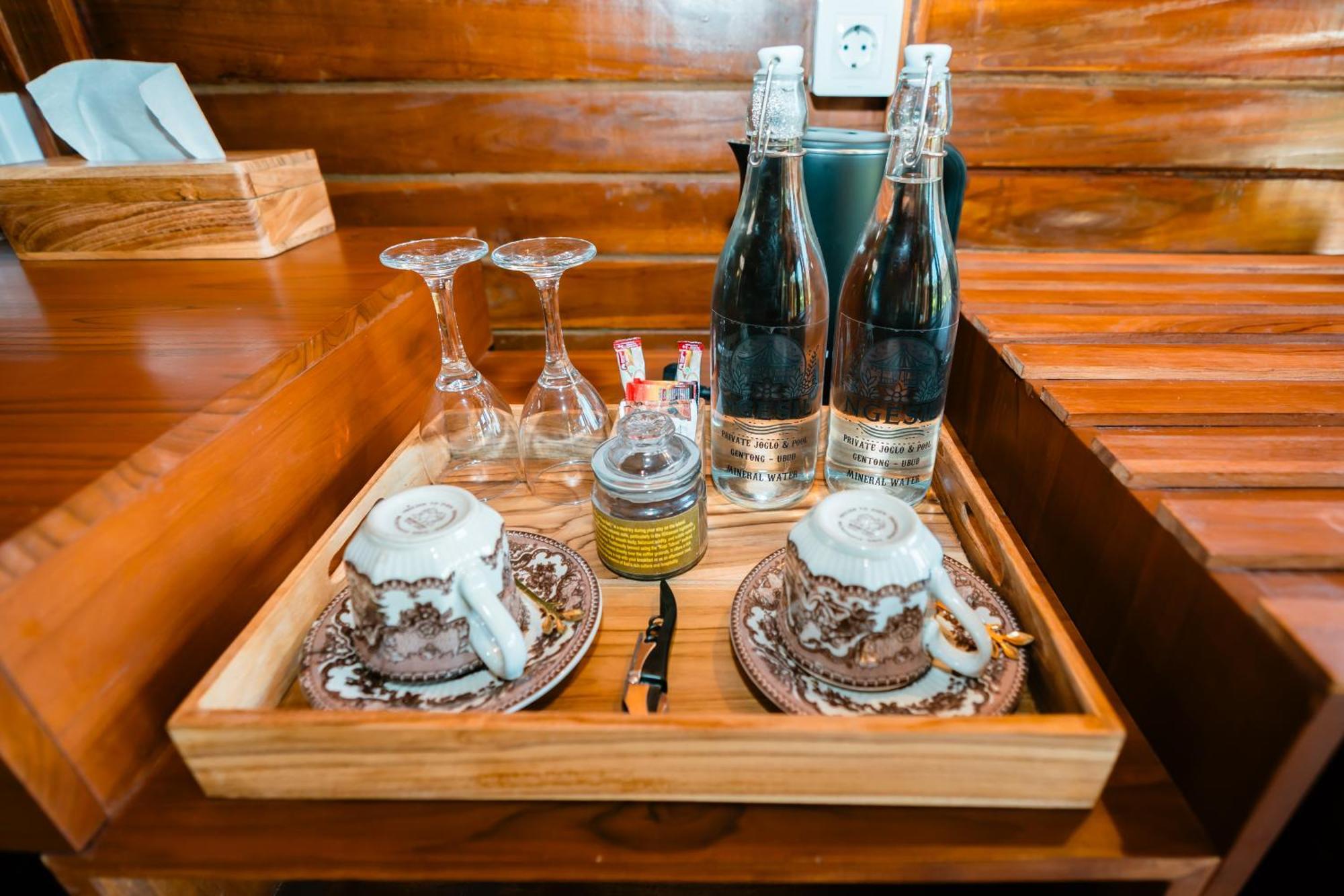 Ngesil Private Joglo & Pool Hotel Ubud  Ngoại thất bức ảnh